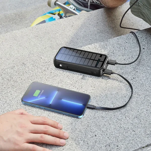 پاوربانک 16000mAh گرین لاین مدل Solar 2 GNPDSOLPB16 با پنل خورشیدی - Image 4
