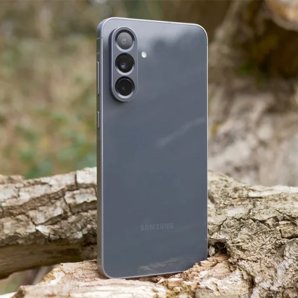 گوشی موبایل سامسونگ مدل Galaxy A56 دو سیم کارت ظرفیت 256 گیگابایت و رم 8 گیگابایت - ویتنام - Image 3